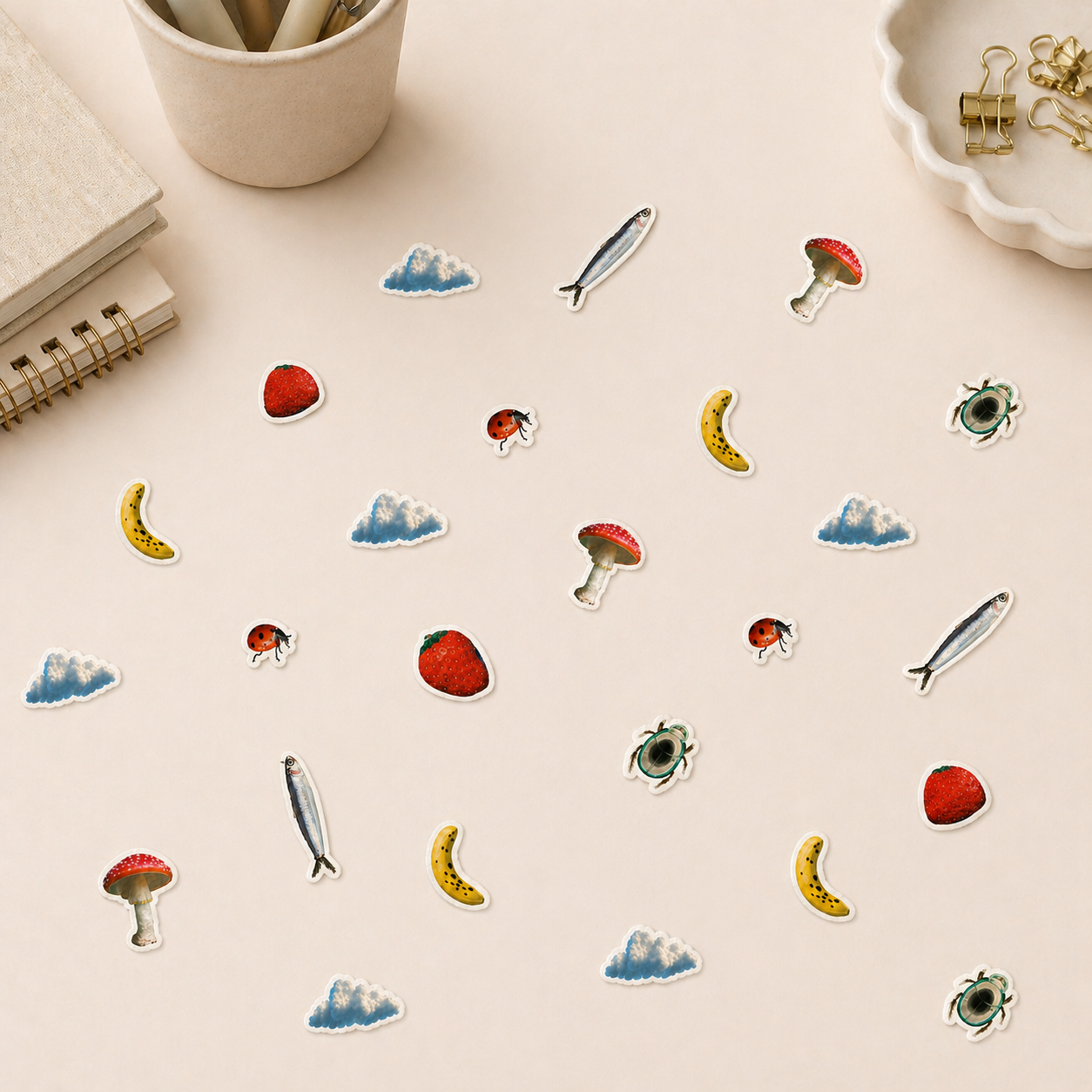 TABLE CONFETTI SHAPES